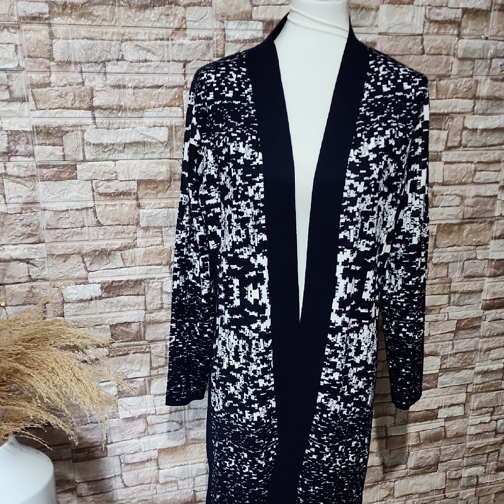 Premise Dark Blue and White Sweater Cardigan Brand New
